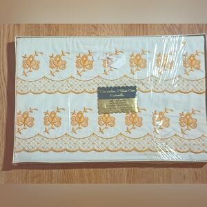 Vtg Decorative Pillow Cases New In Original Packaging Rare Gold Elegant Classic